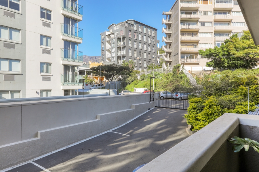 2 Bedroom Property for Sale in Green Point Western Cape